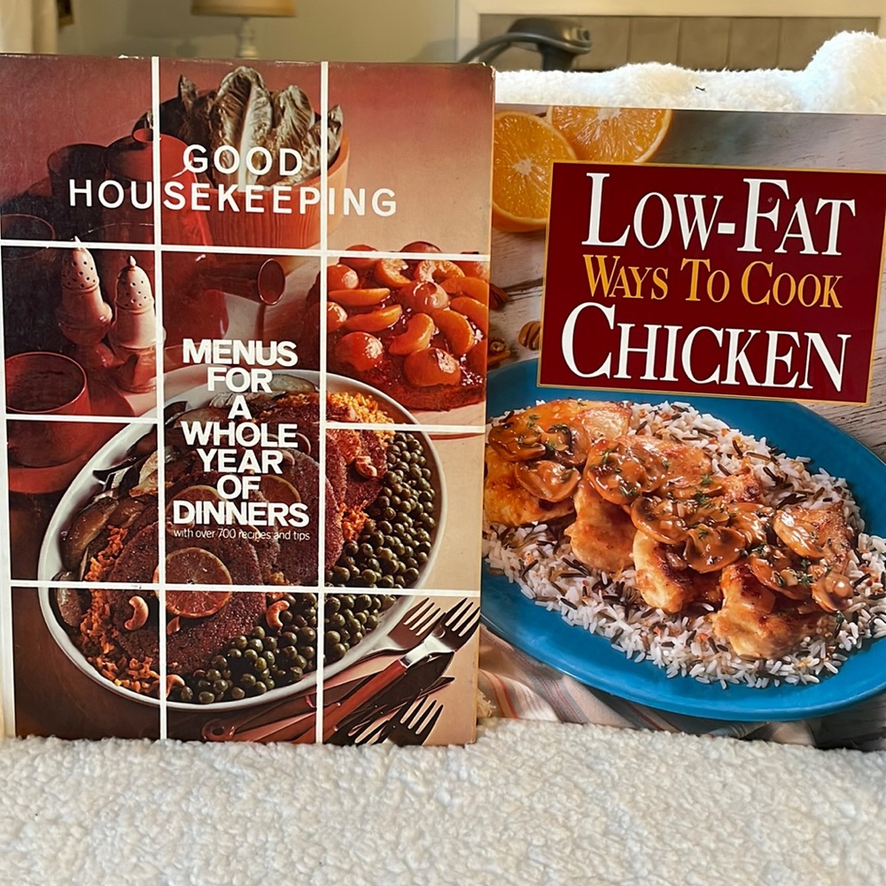 Cookbooks .  Low -Fat Ways to Cook Chicken &  Good housekeeping